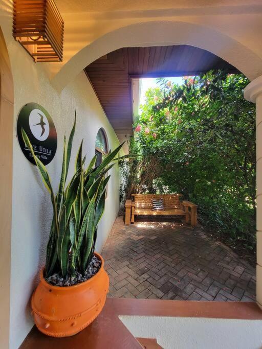 Vive Utila - Bed & Breakfast Exterior foto