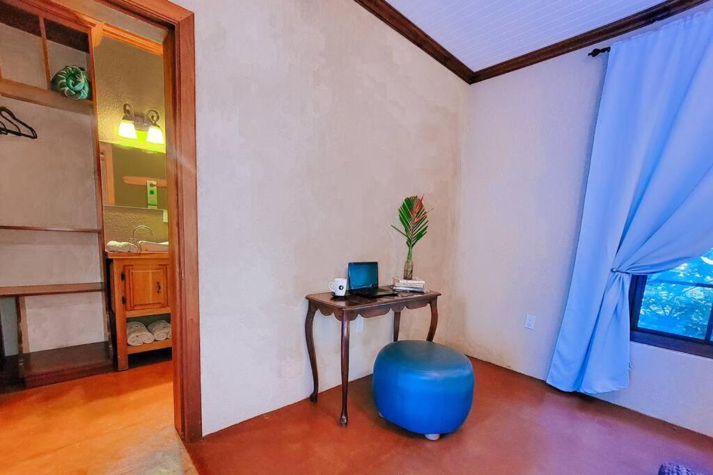 Vive Utila - Bed & Breakfast Exterior foto